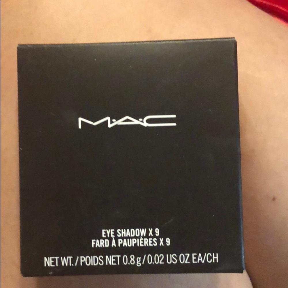 A Mac eyeshadow pallet